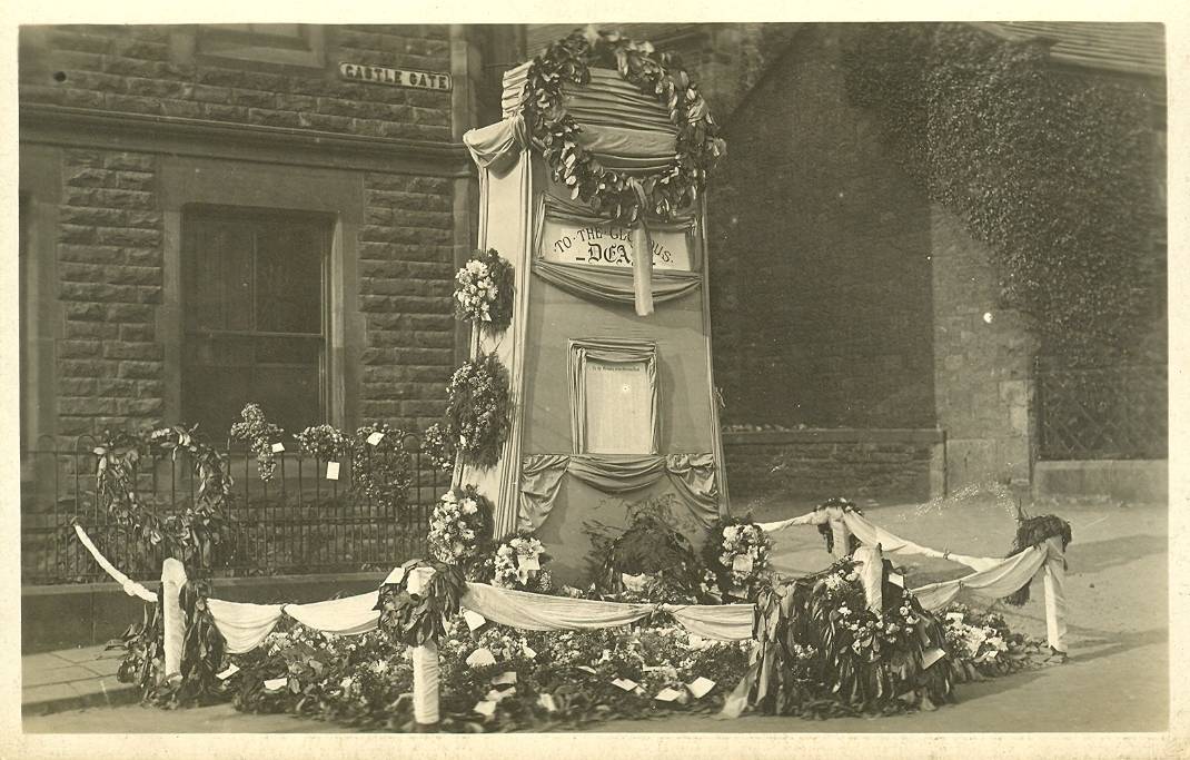 Castlegate Cenotaph 3